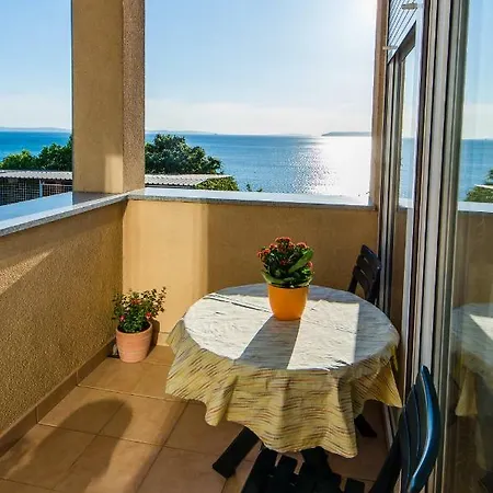 Apartament Maretoni *